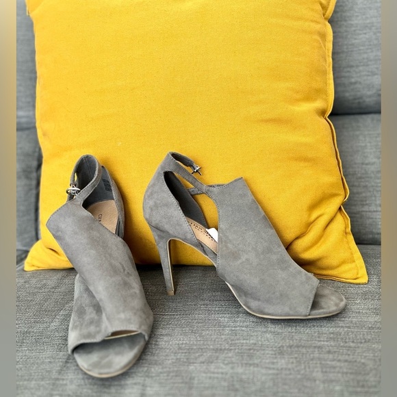 CHRISTIAN Soriano high heels, perfect condition - Picture 3 of 11